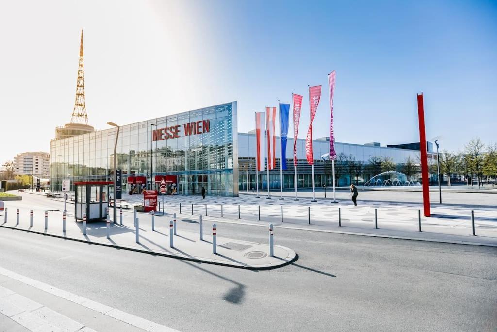Town House Near Metro & Vienna City Center Esterno foto